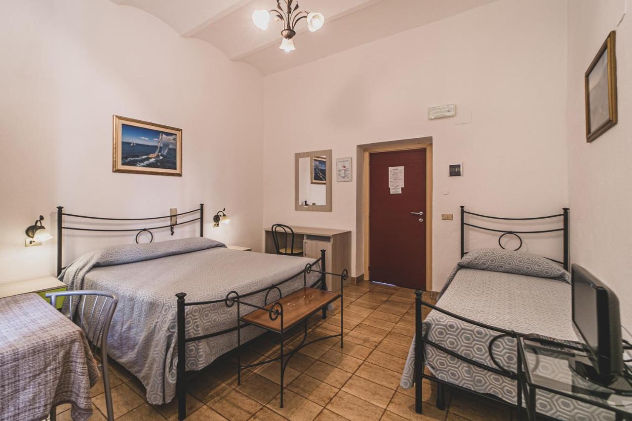 Hotel Alfiero Porto Santo Stefano (Grosseto) Quarto foto